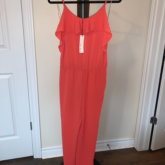 NWT Coral Romper with adjustable straps - Picture 8 of 11
